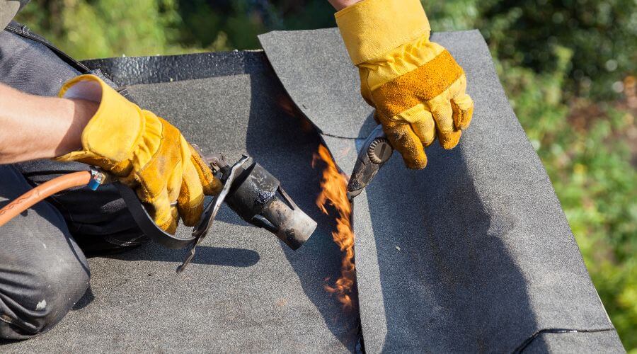 Professional gutter cleaning in Amasa, MI